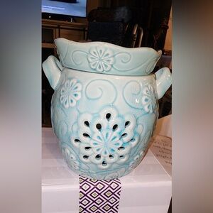 Scentsy Flurry Large wax warmer